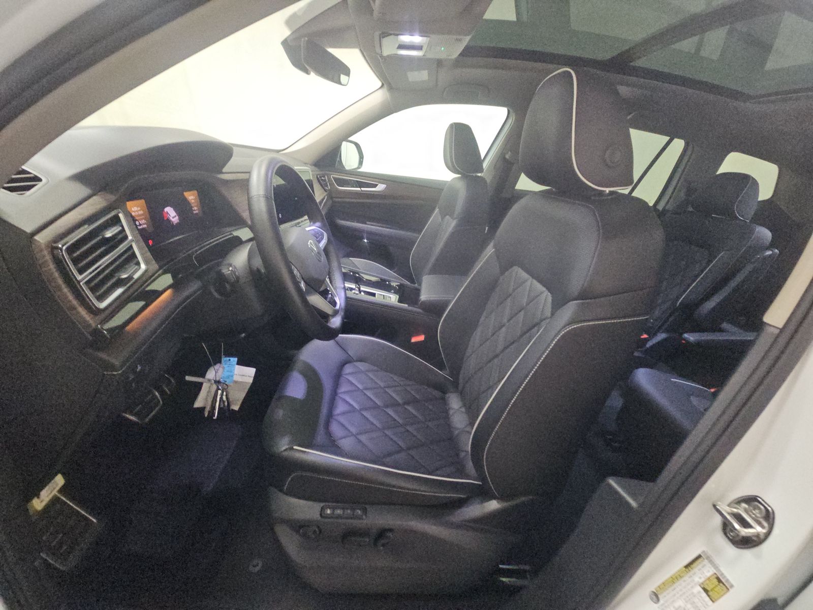 2025 Volkswagen Atlas 2.0T SEL Premium R-Line AWD