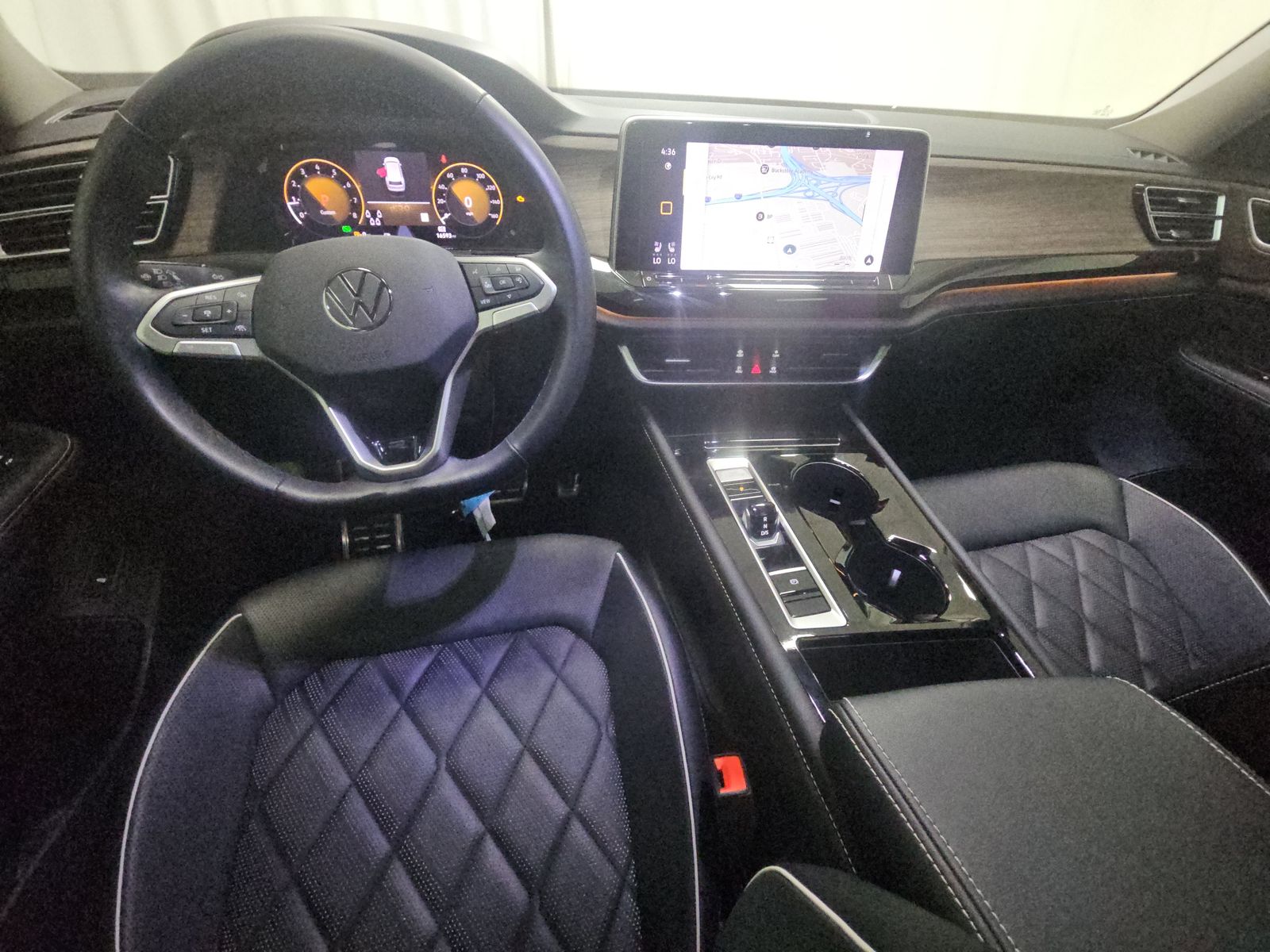 2025 Volkswagen Atlas 2.0T SEL Premium R-Line AWD