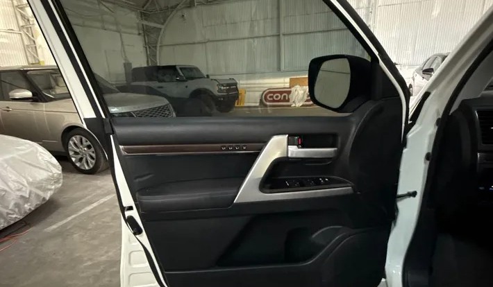 2019 Toyota Land Cruiser Base AWD