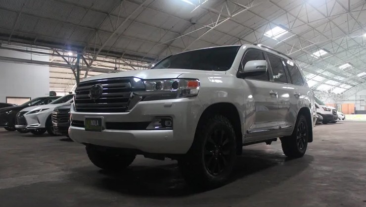 2019 Toyota Land Cruiser Base AWD