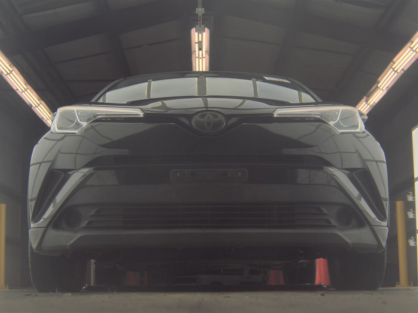 2018 Toyota C-HR XLE FWD