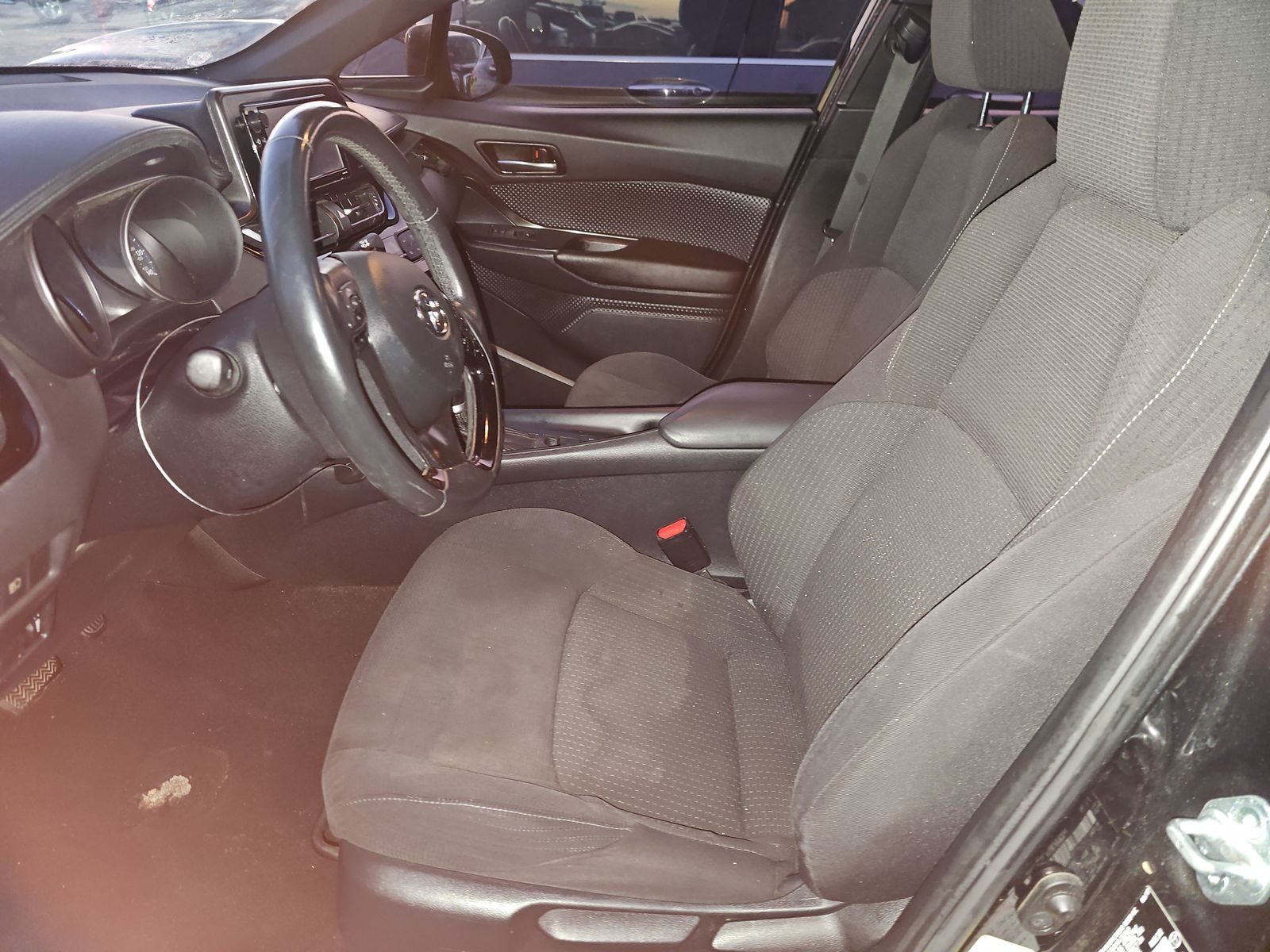 2018 Toyota C-HR XLE FWD