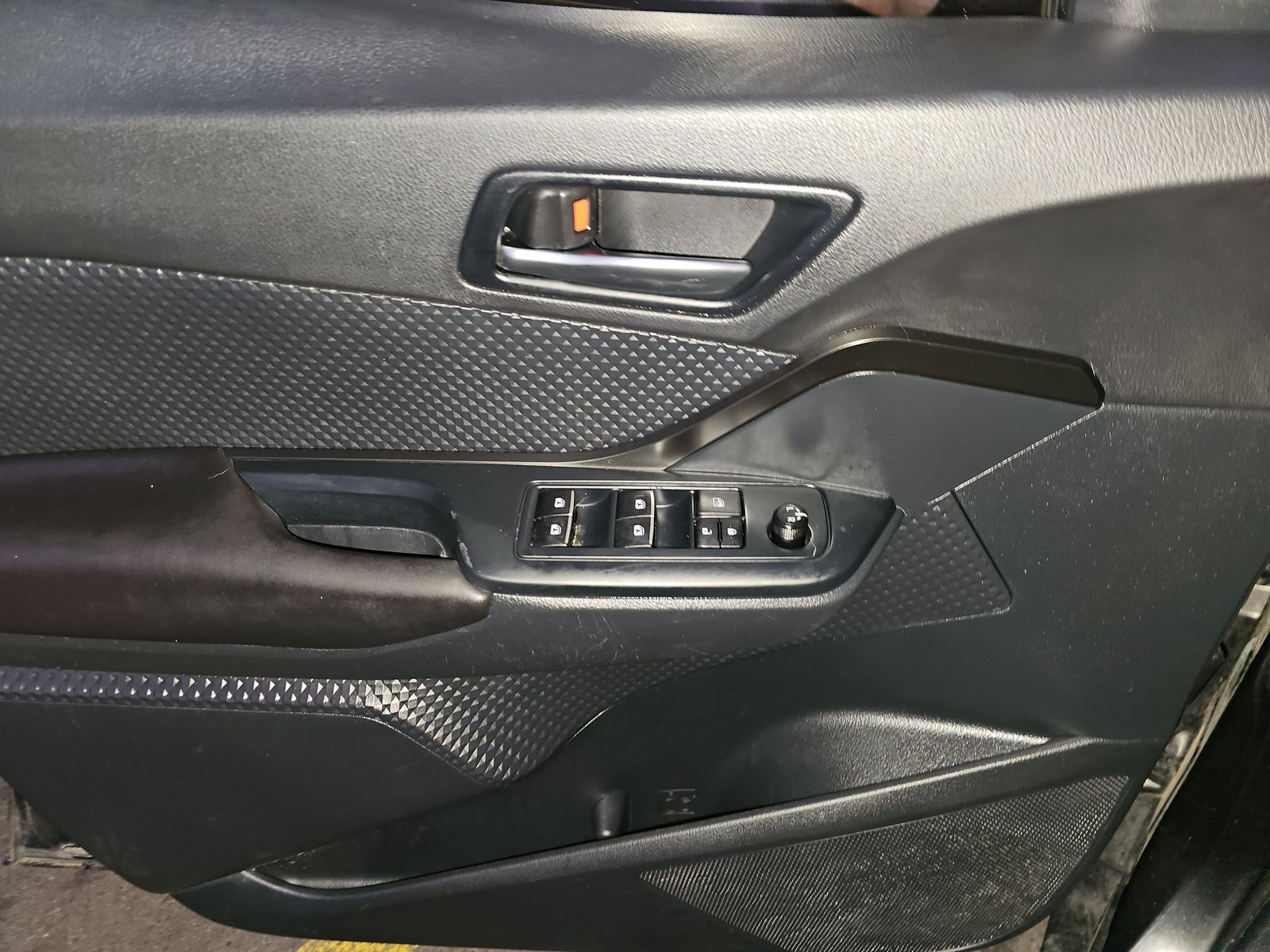 2018 Toyota C-HR XLE FWD