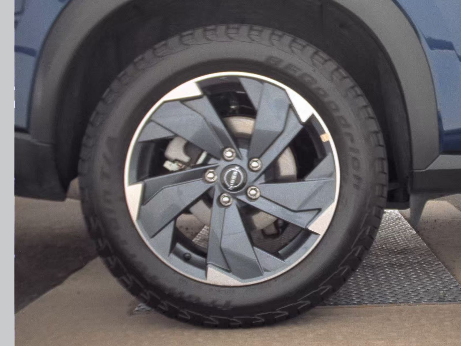 2025 Nissan Rogue SV FWD