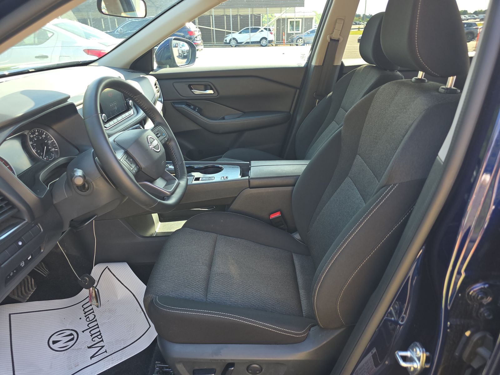 2025 Nissan Rogue SV FWD