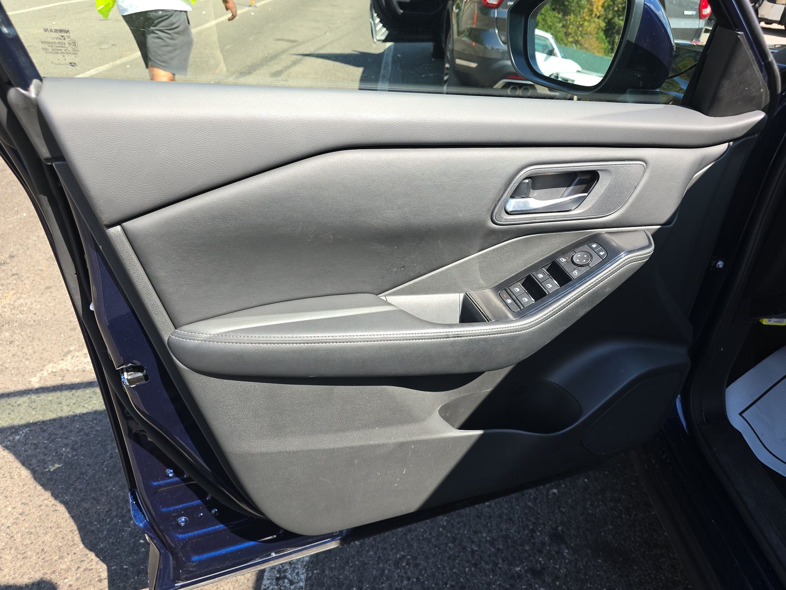 2025 Nissan Rogue SV FWD