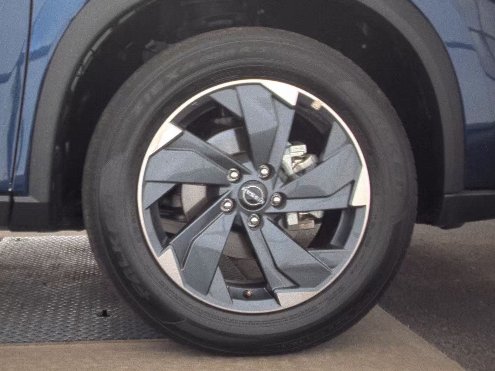 2025 Nissan Rogue SV FWD