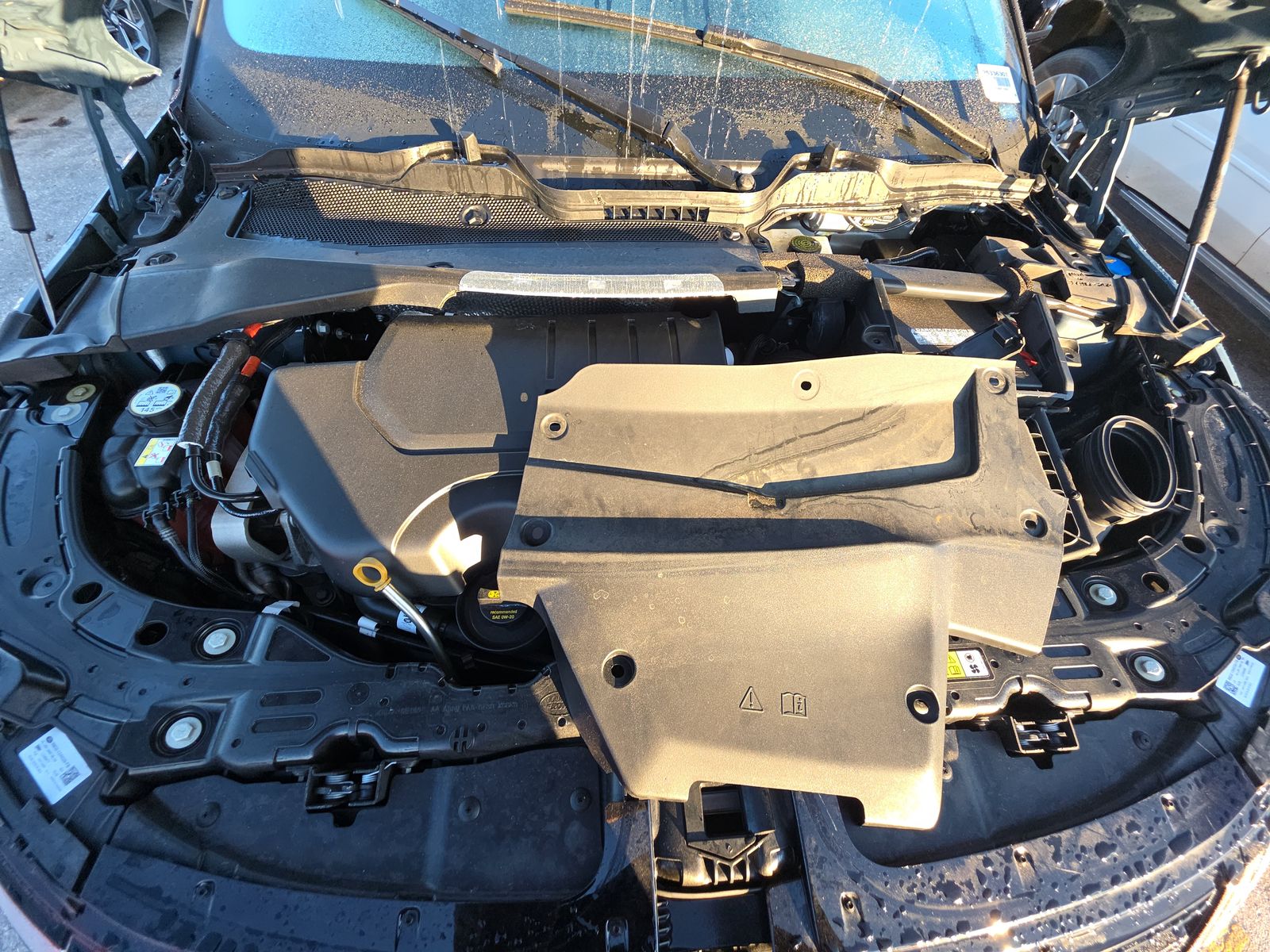 2025 Land Rover Range Rover Evoque Dynamic SE AWD