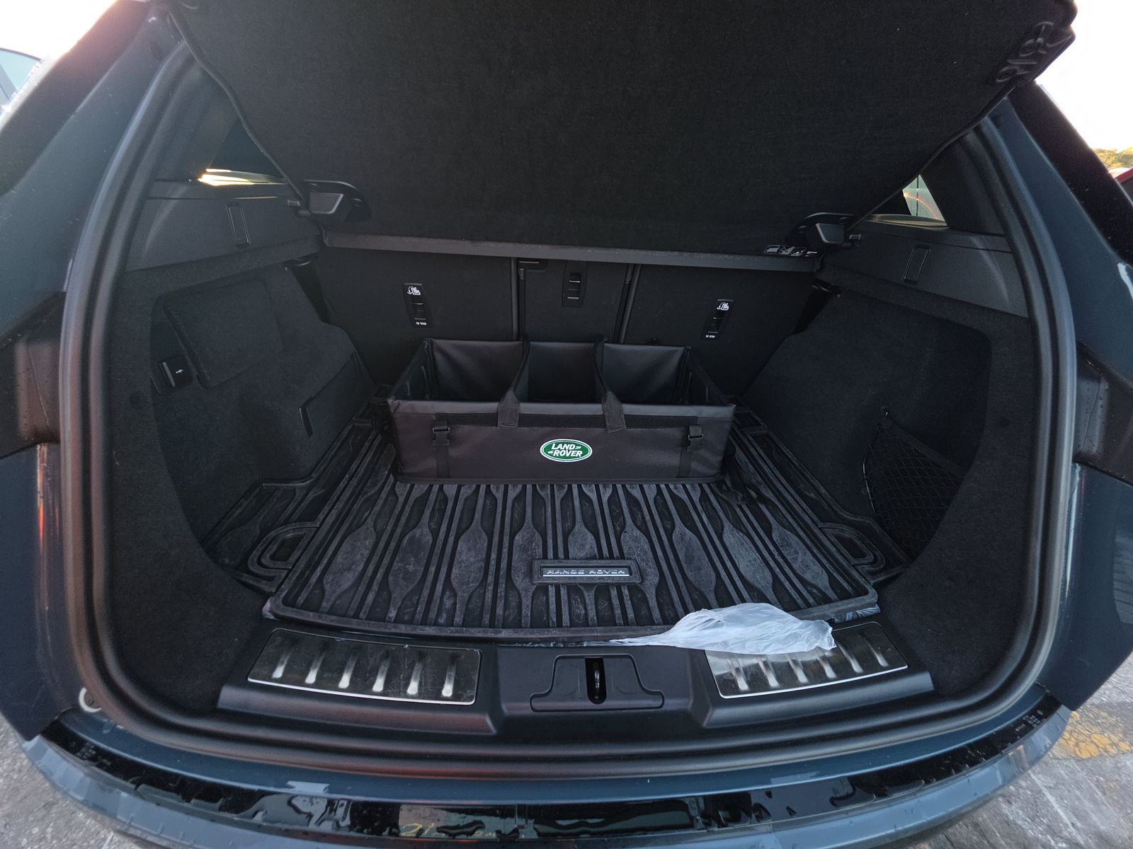 2025 Land Rover Range Rover Evoque Dynamic SE AWD