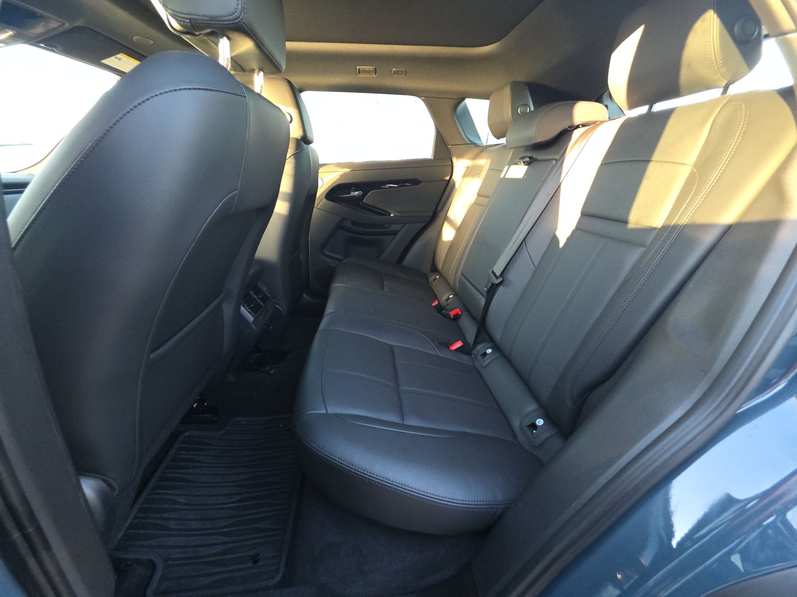 2025 Land Rover Range Rover Evoque Dynamic SE AWD