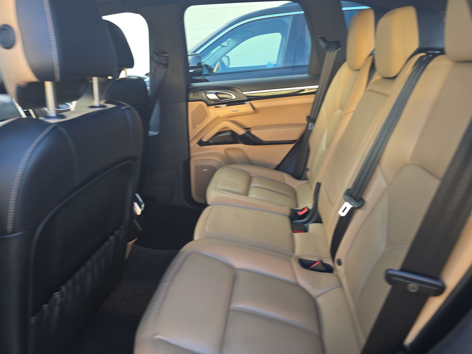 2017 Porsche Cayenne Platinum Edition AWD