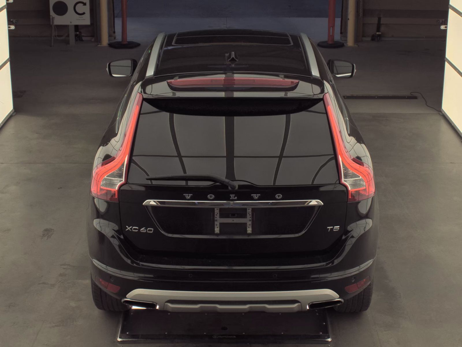 2017 Volvo XC60 T5 Dynamic FWD