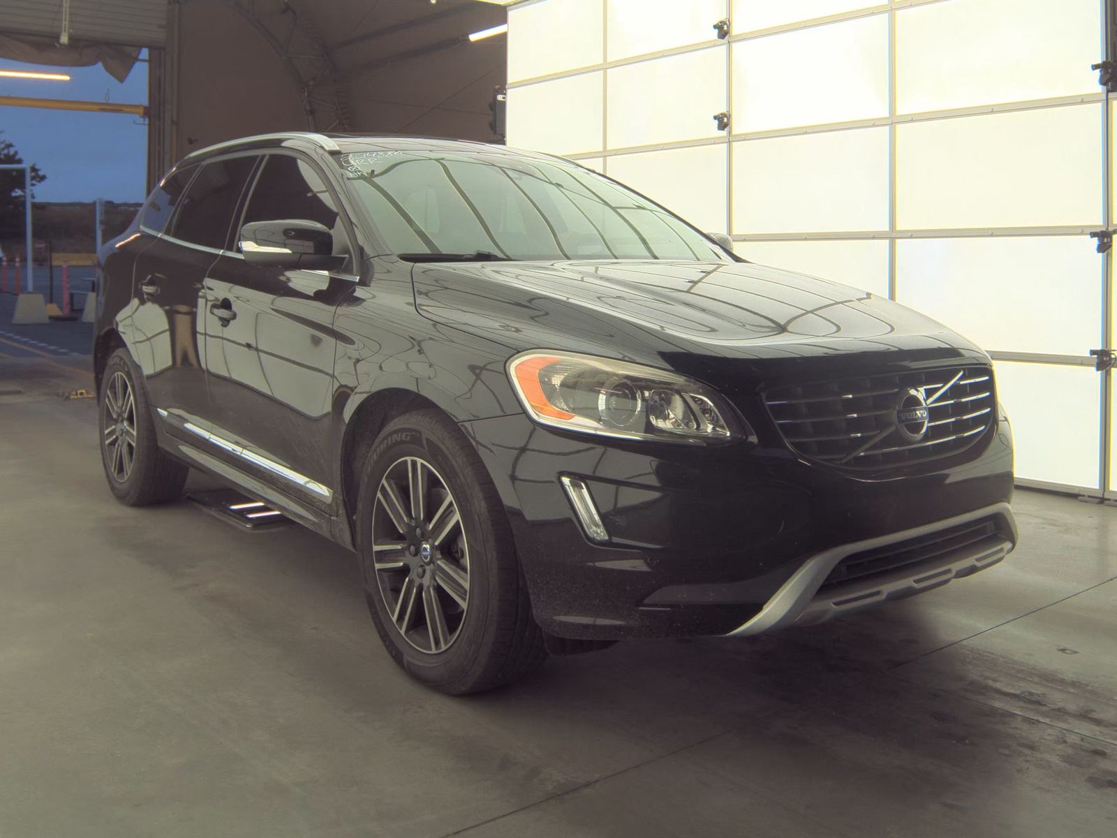 2017 Volvo XC60 T5 Dynamic FWD