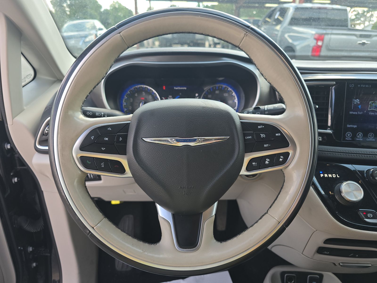 2017 Chrysler Pacifica Limited FWD