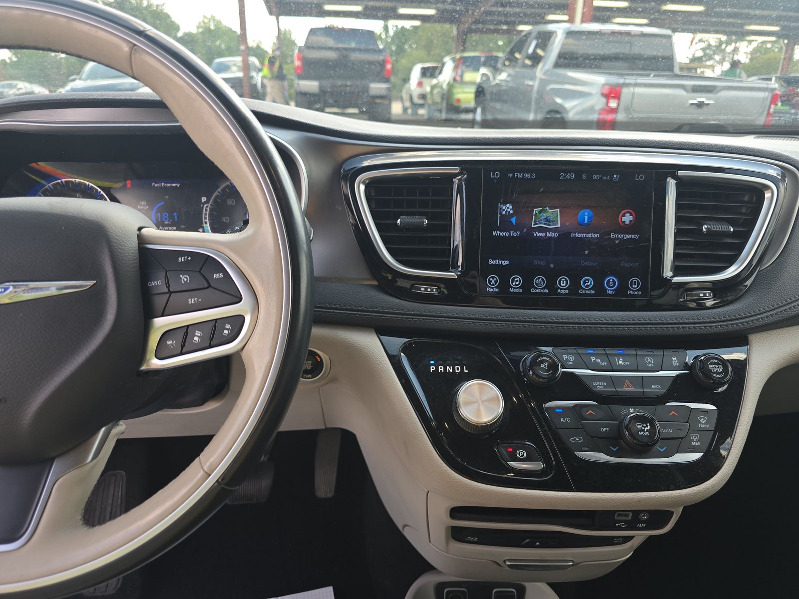 2017 Chrysler Pacifica Limited FWD