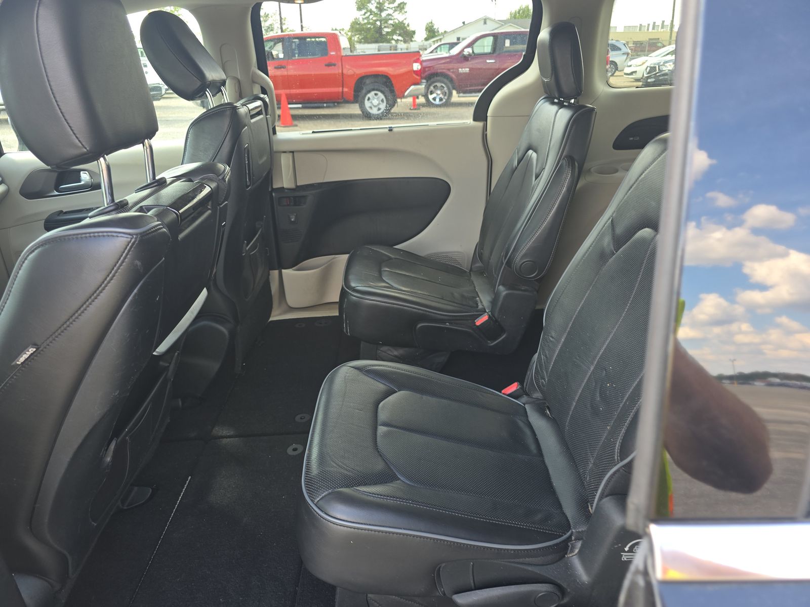 2017 Chrysler Pacifica Limited FWD