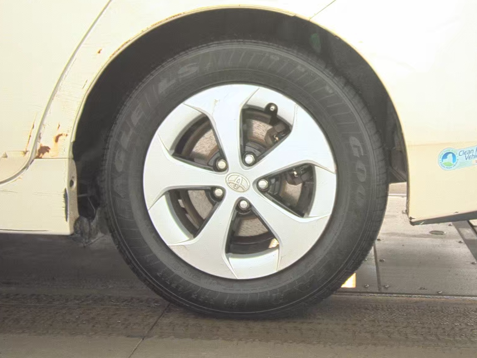 2015 Toyota Prius Four FWD