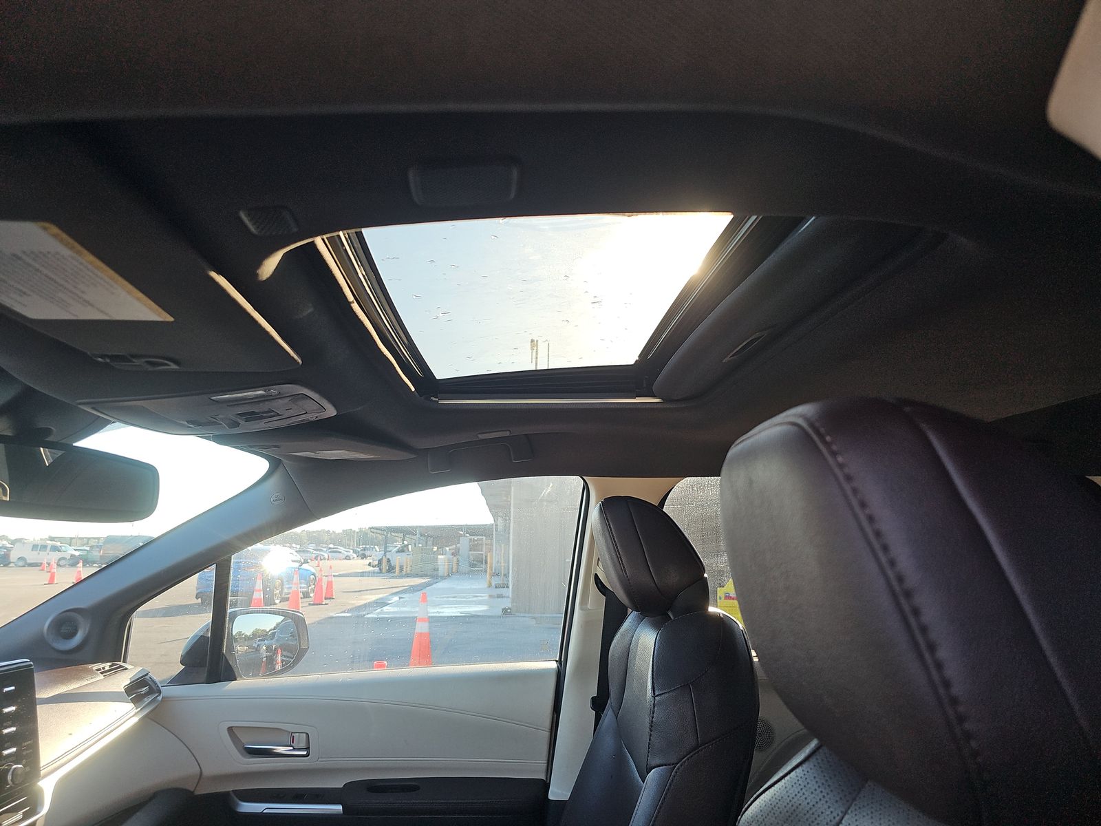 2024 Toyota Sienna Platinum AWD