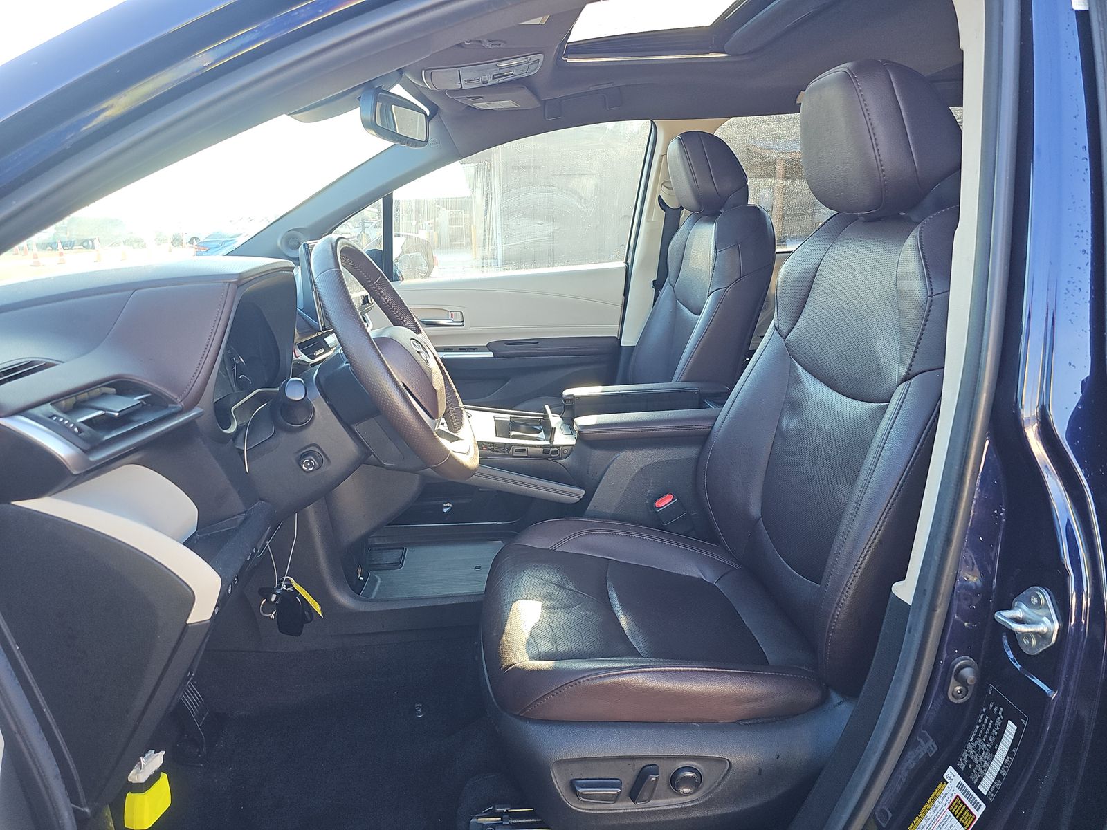 2024 Toyota Sienna Platinum AWD