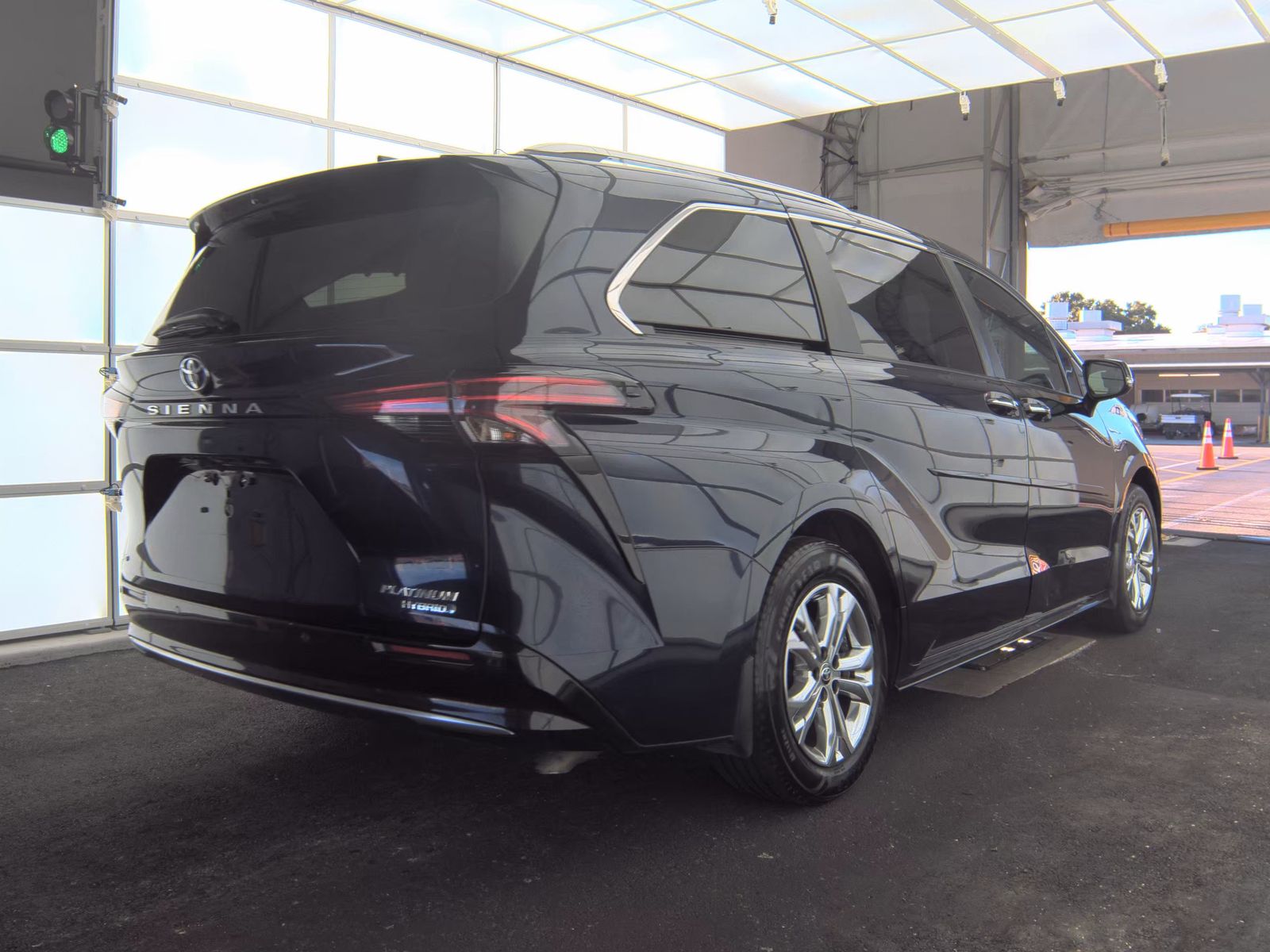 2024 Toyota Sienna Platinum AWD