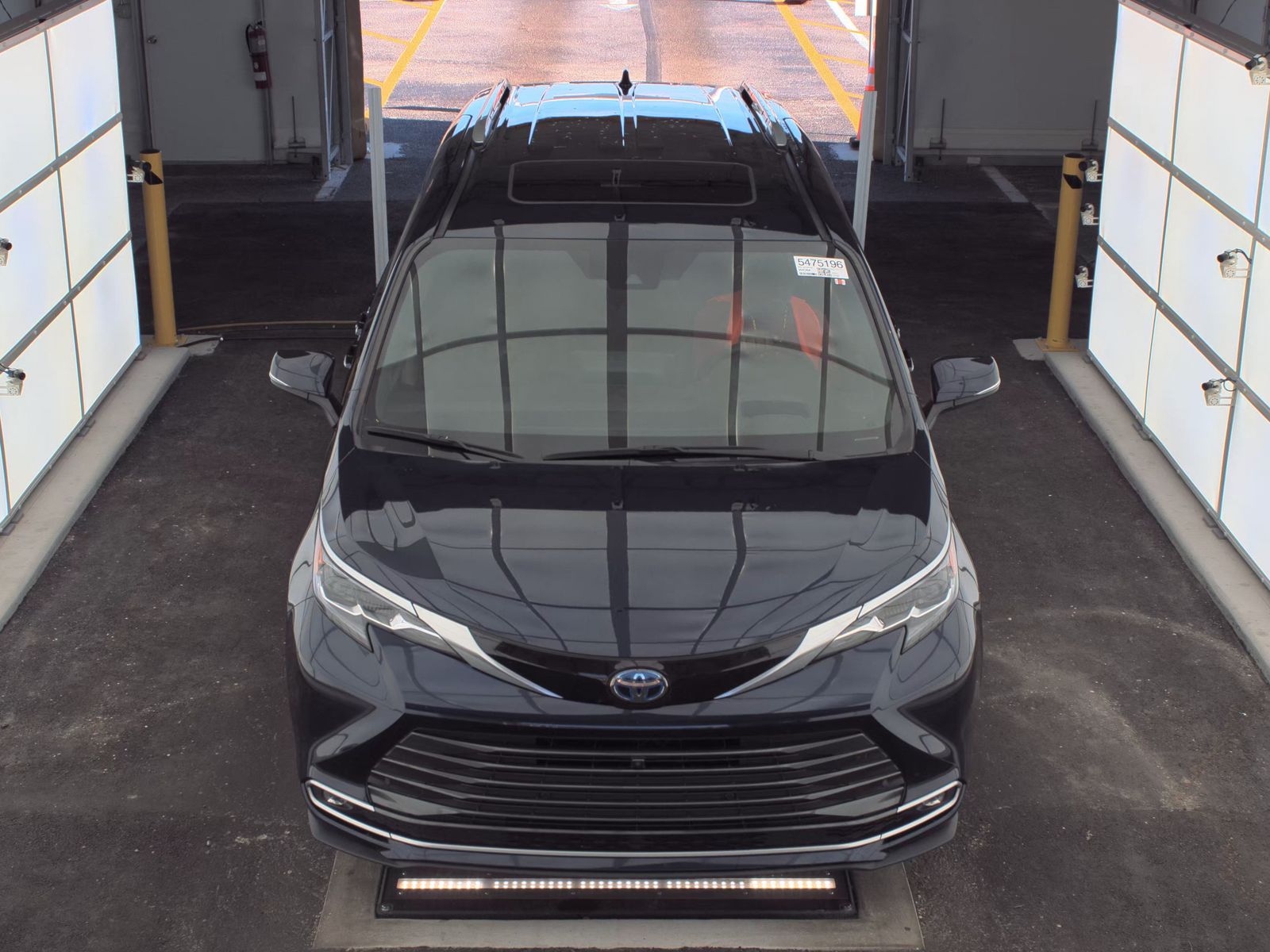 2024 Toyota Sienna Platinum AWD