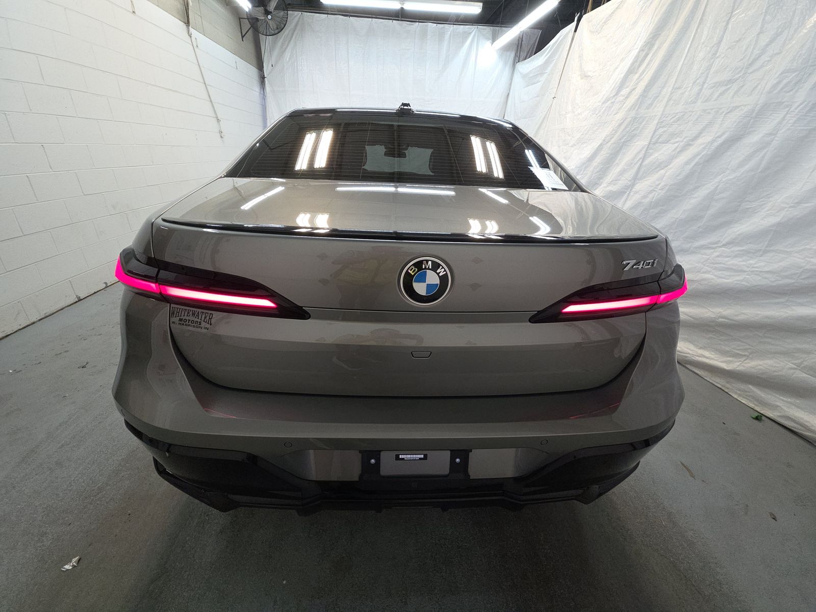 2023 BMW 7 Series 740i RWD