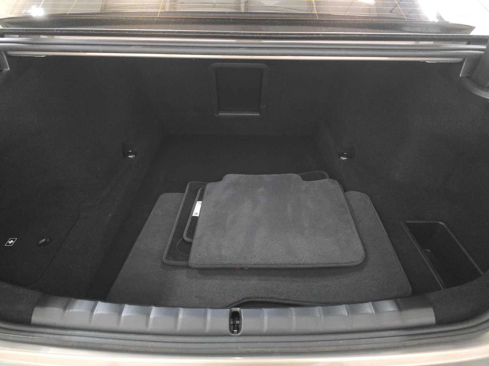 2023 BMW 7 Series 740i RWD