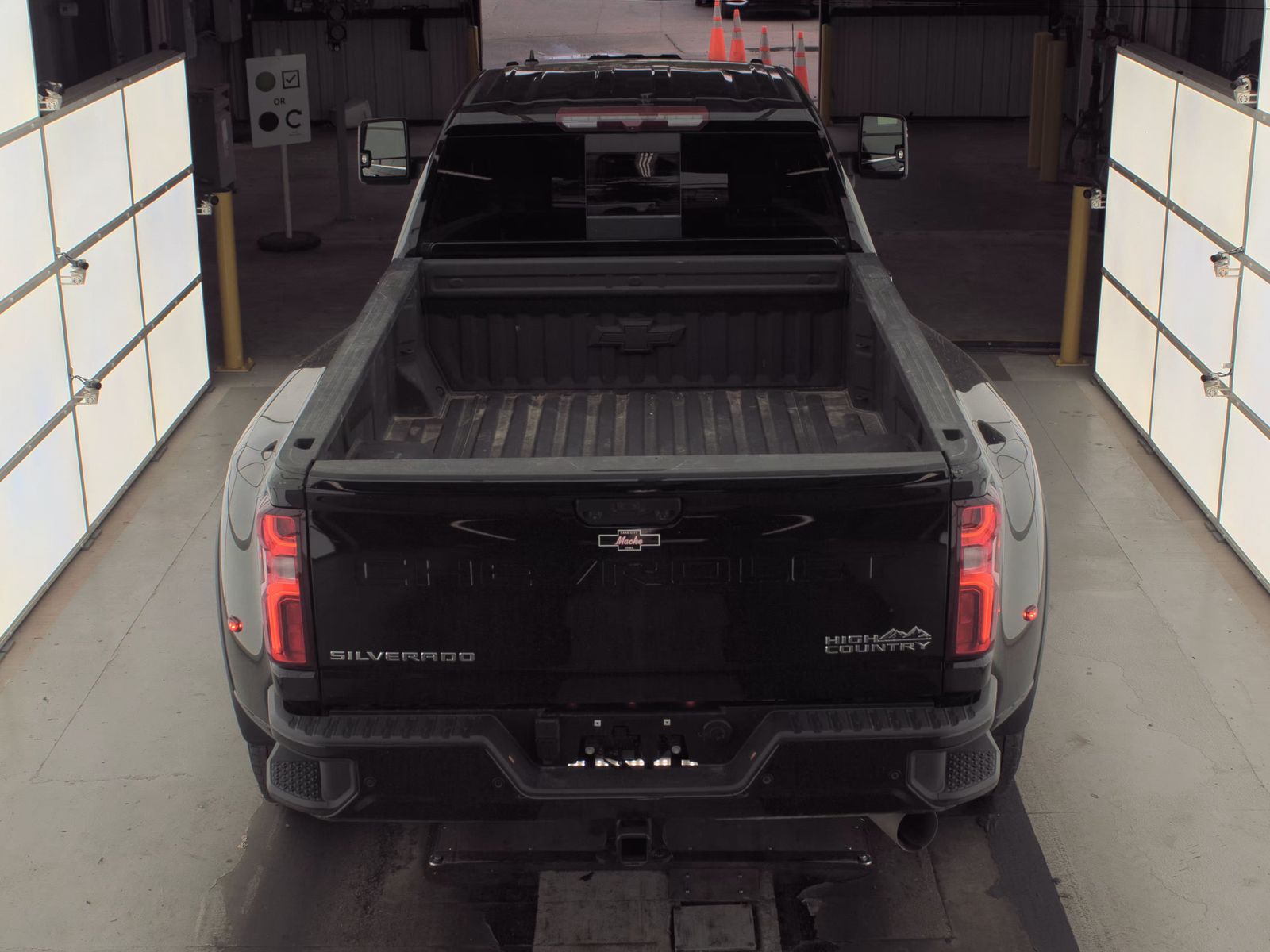 2025 Chevrolet Silverado 3500HD High Country AWD