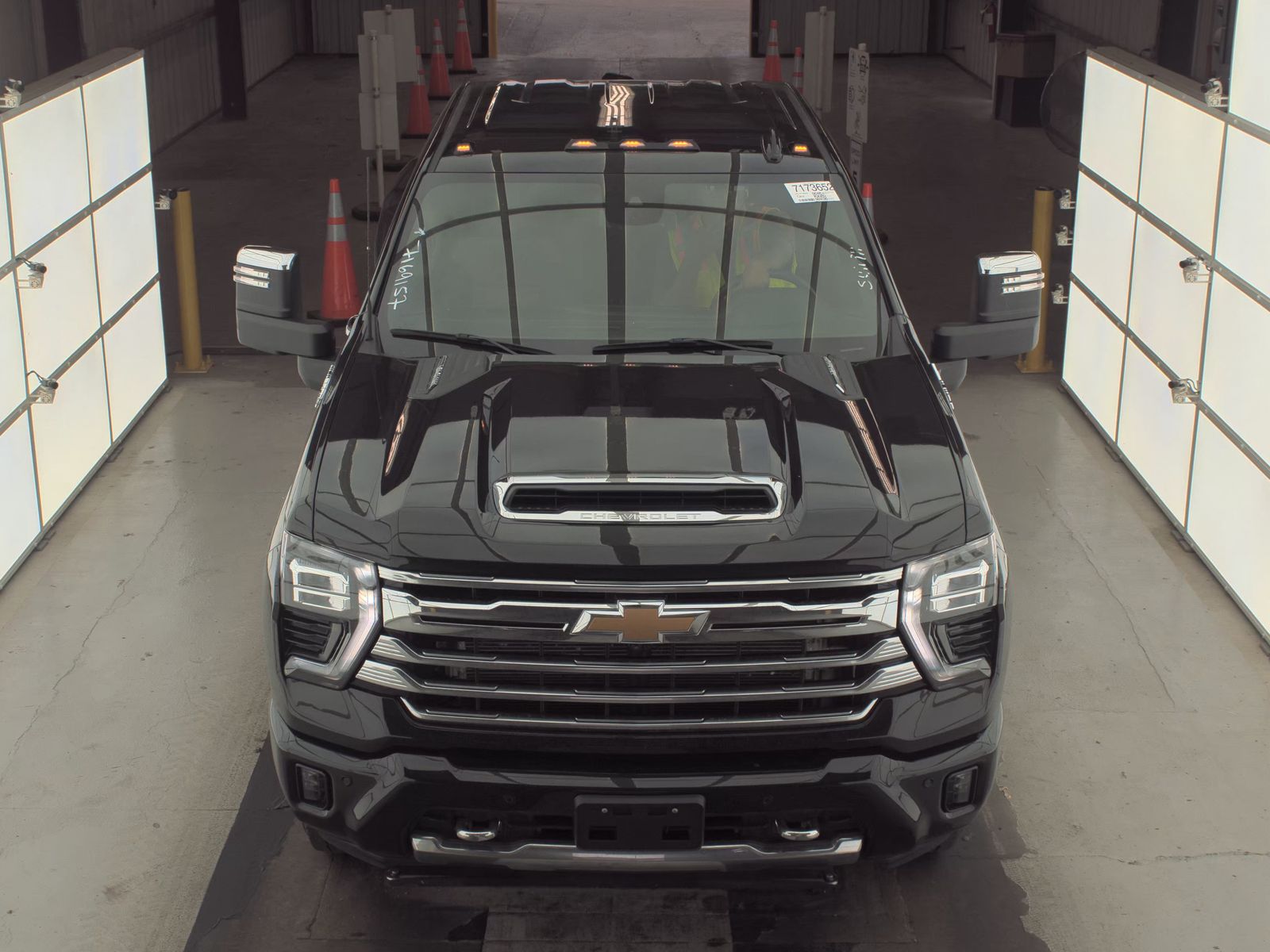 2025 Chevrolet Silverado 3500HD High Country AWD