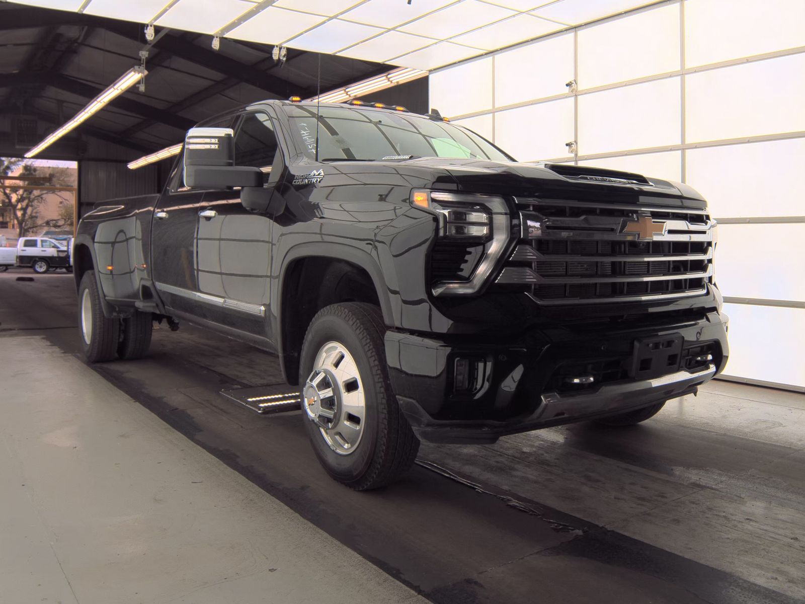 2025 Chevrolet Silverado 3500HD High Country AWD