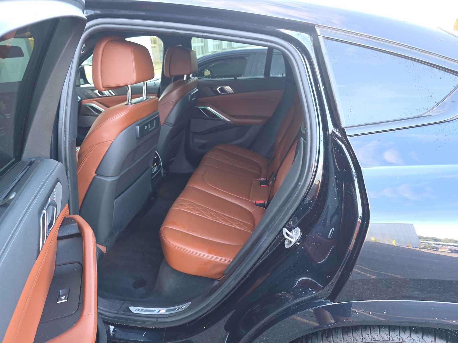 2022 BMW X6 M50i AWD