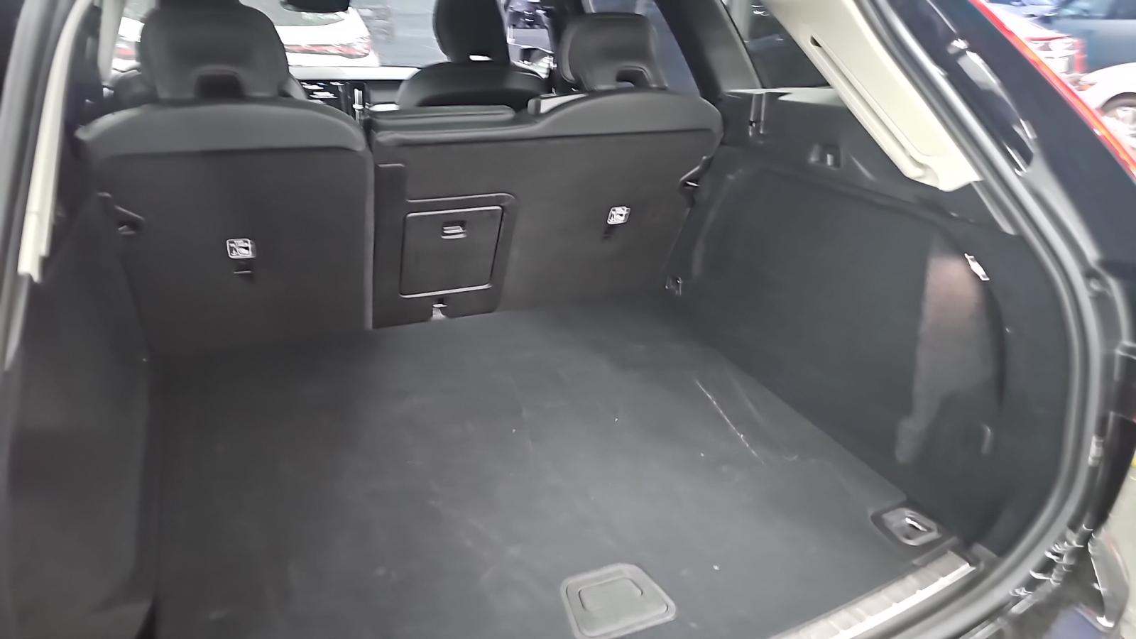 2025 Volvo XC60 B5 Plus AWD