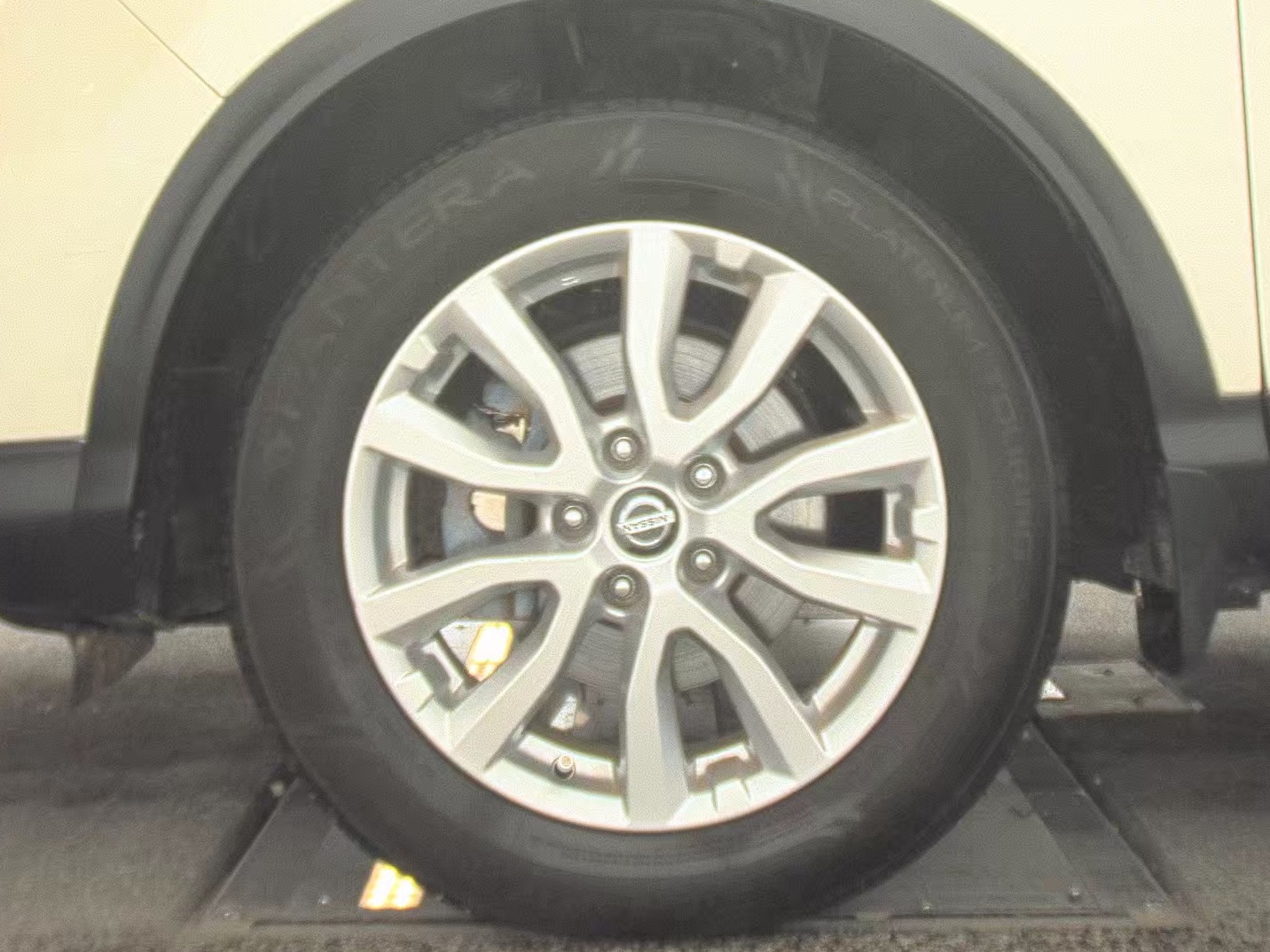 2020 Nissan Rogue Sport SV FWD