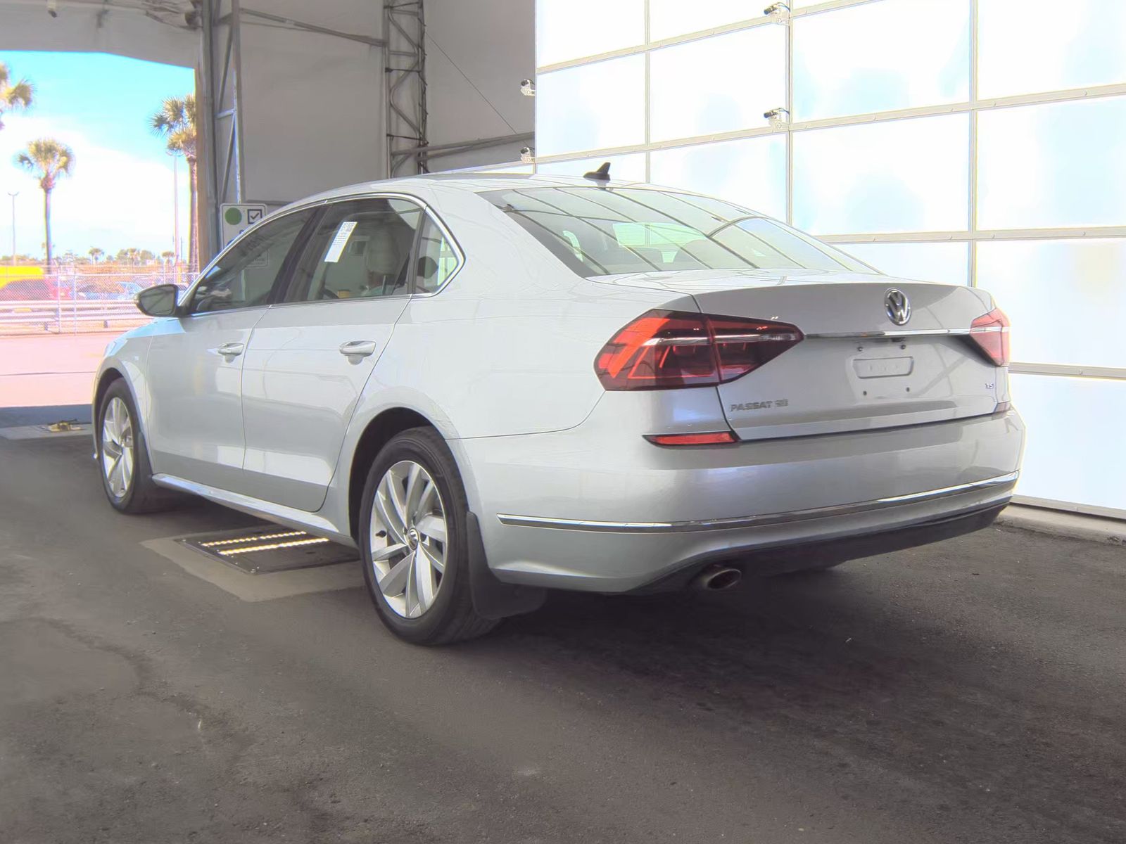 2018 Volkswagen Passat 2.0T SE FWD