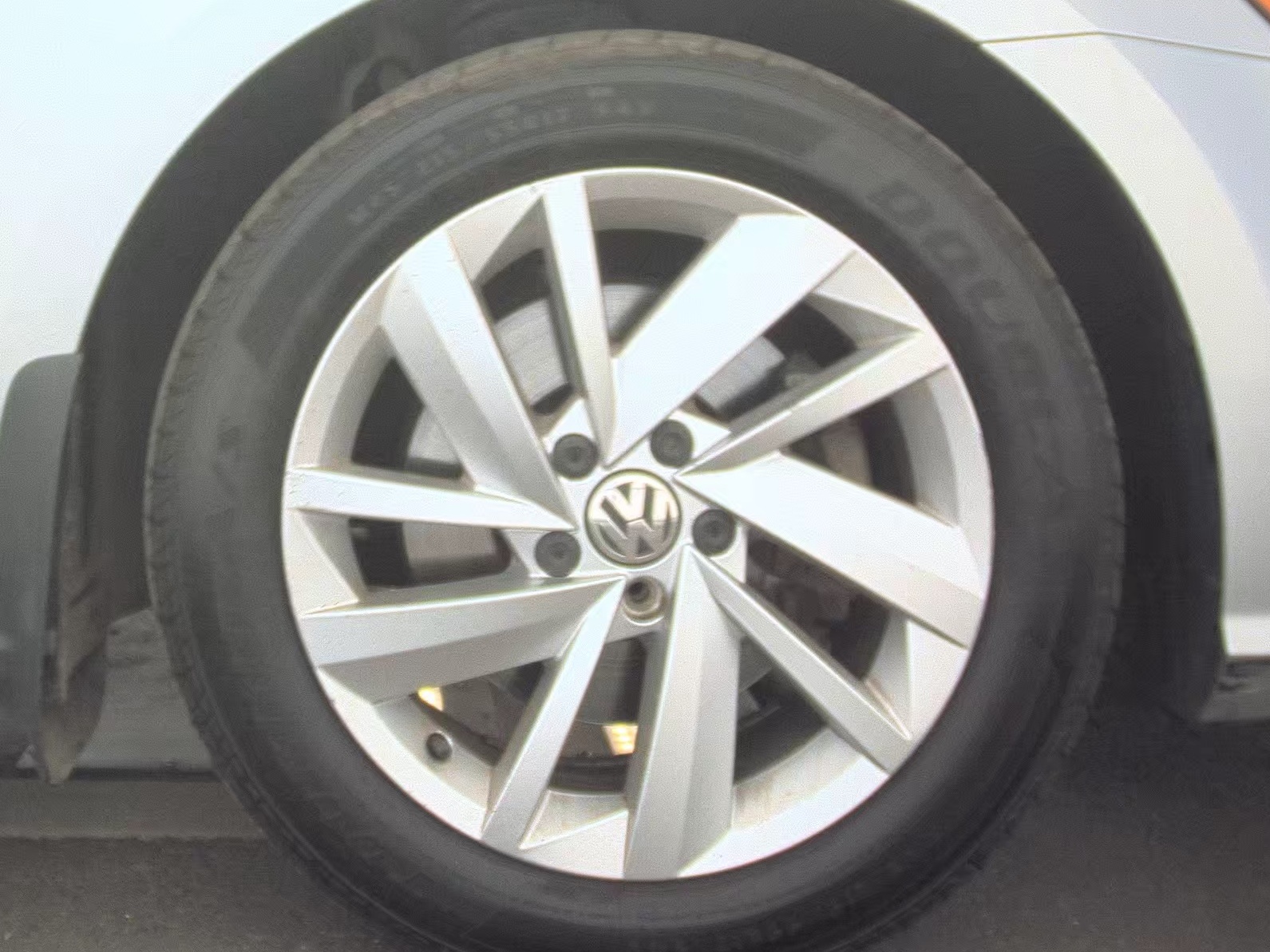 2018 Volkswagen Passat 2.0T SE FWD