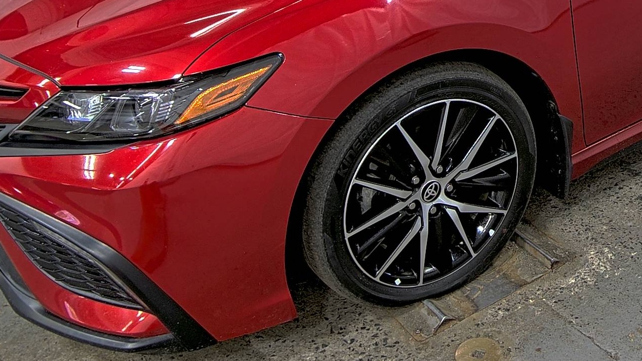 2022 Toyota Camry SE AWD