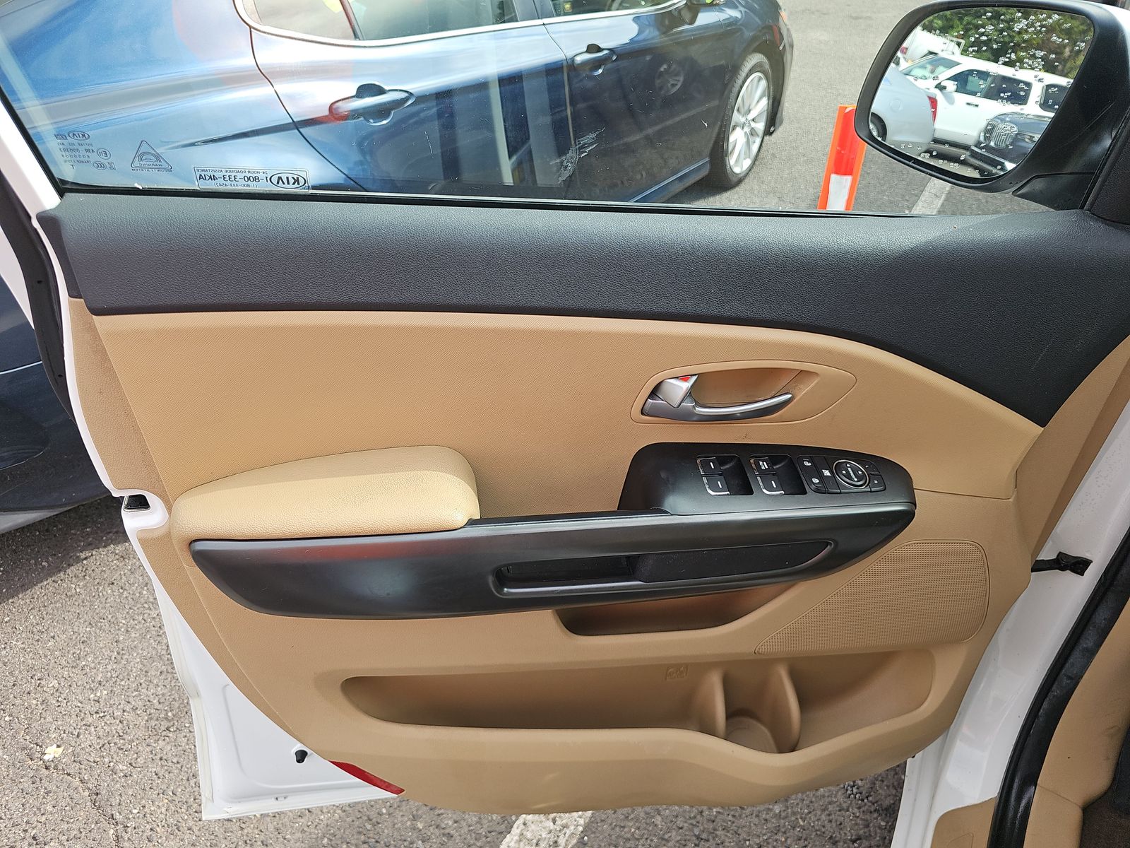 2020 Kia Sedona LX FWD