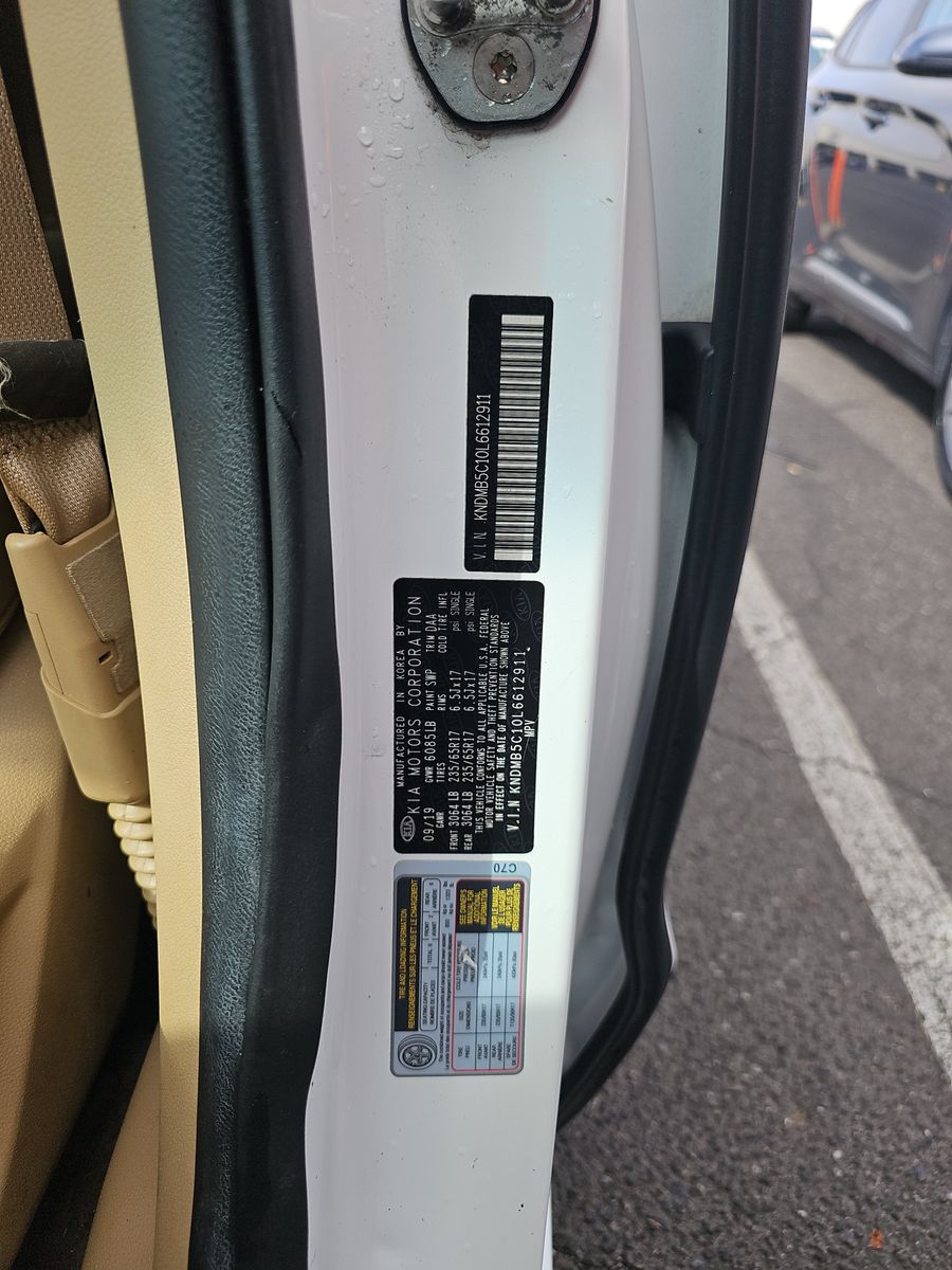 2020 Kia Sedona LX FWD