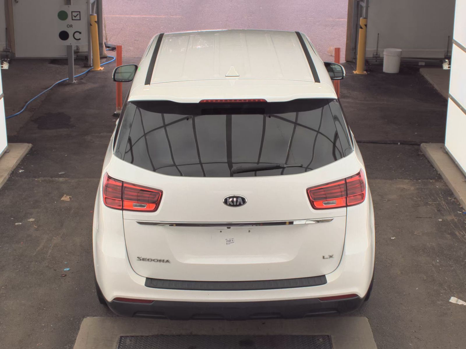 2020 Kia Sedona LX FWD