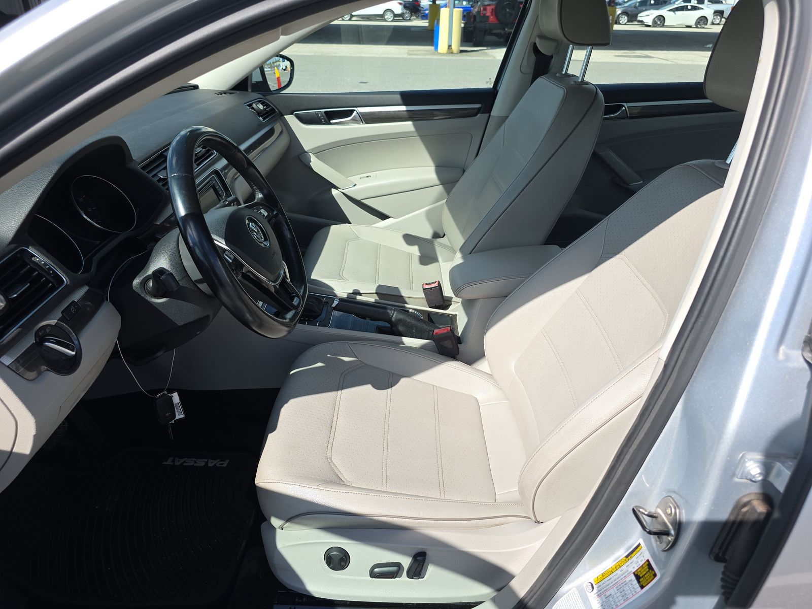 2018 Volkswagen Passat 2.0T SE FWD