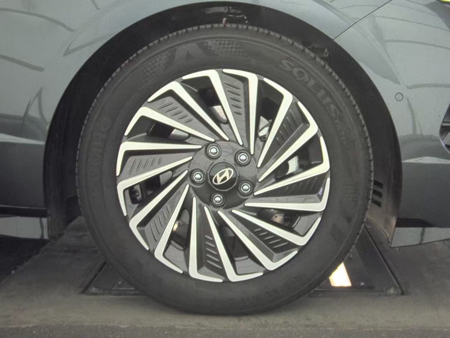 2024 Hyundai Sonata Hybrid Limited FWD