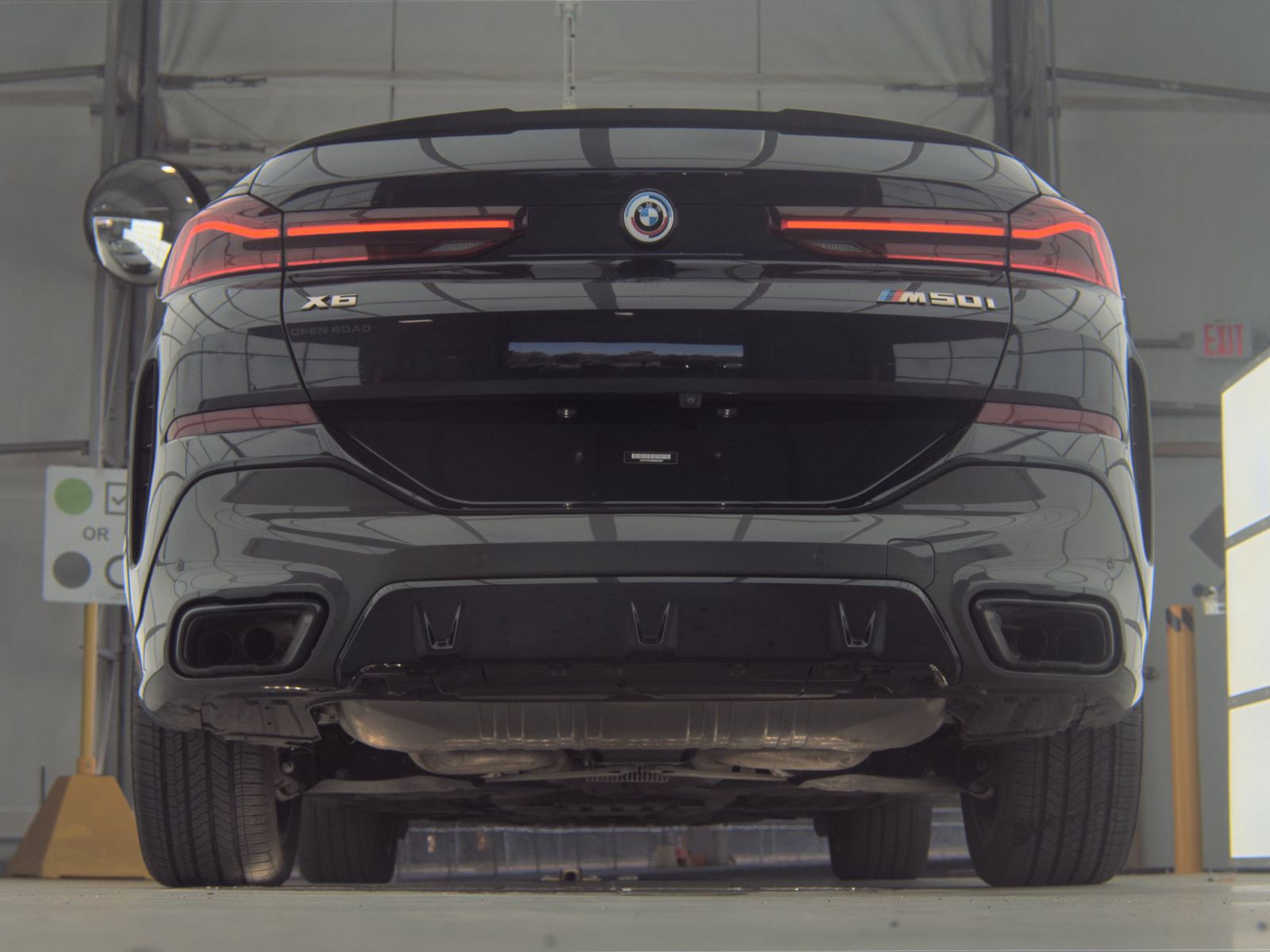 2022 BMW X6 M50i AWD