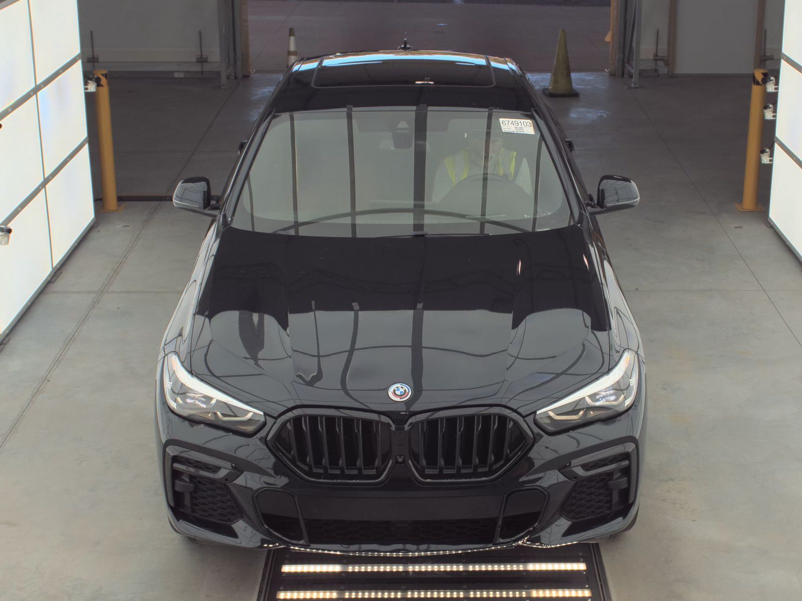 2022 BMW X6 M50i AWD