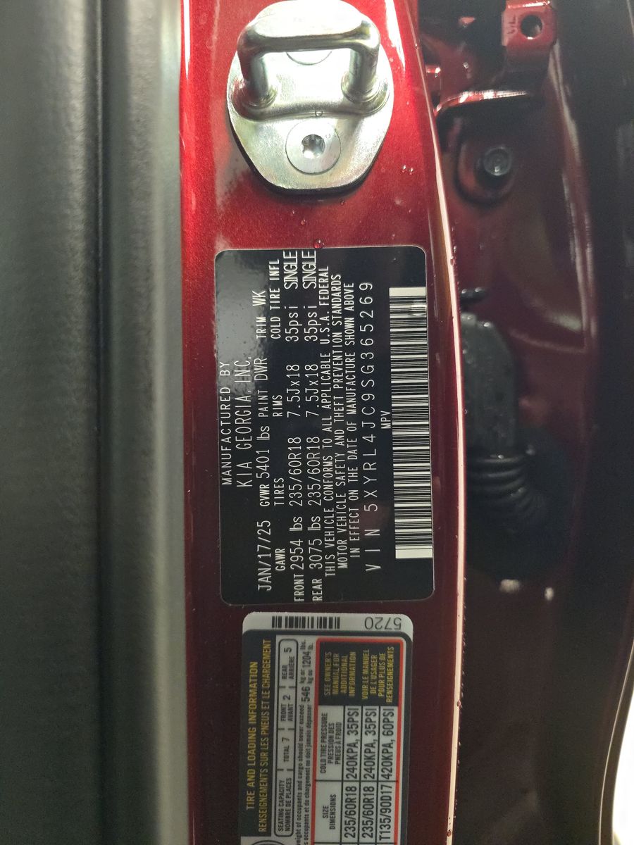 2025 Kia Sorento S FWD