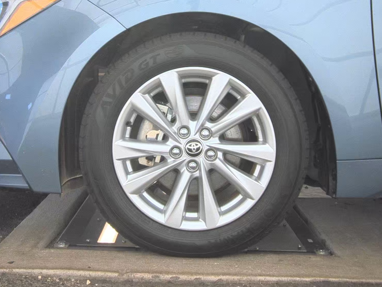 2025 Toyota Corolla Hybrid LE FWD