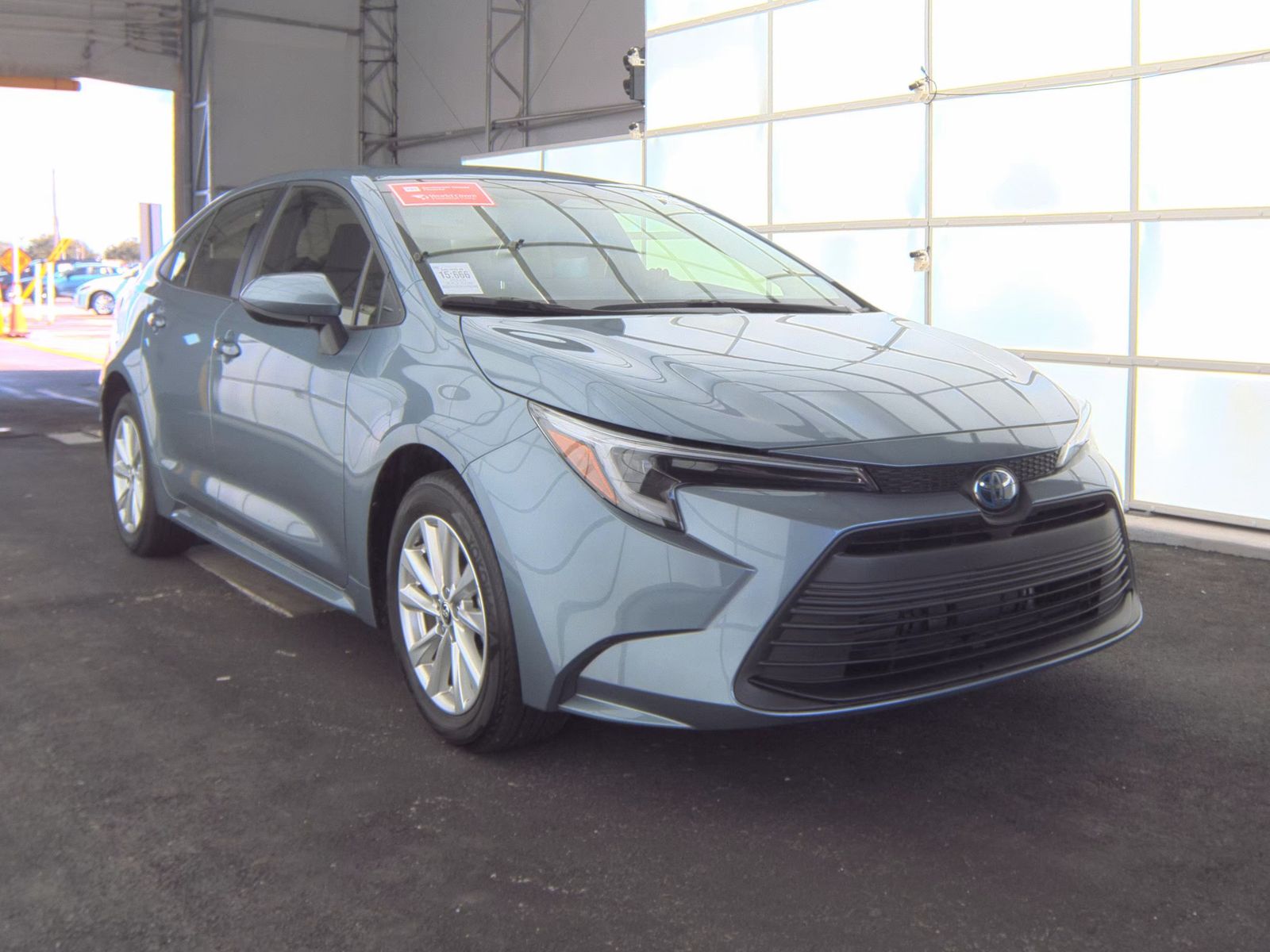 2025 Toyota Corolla Hybrid LE FWD