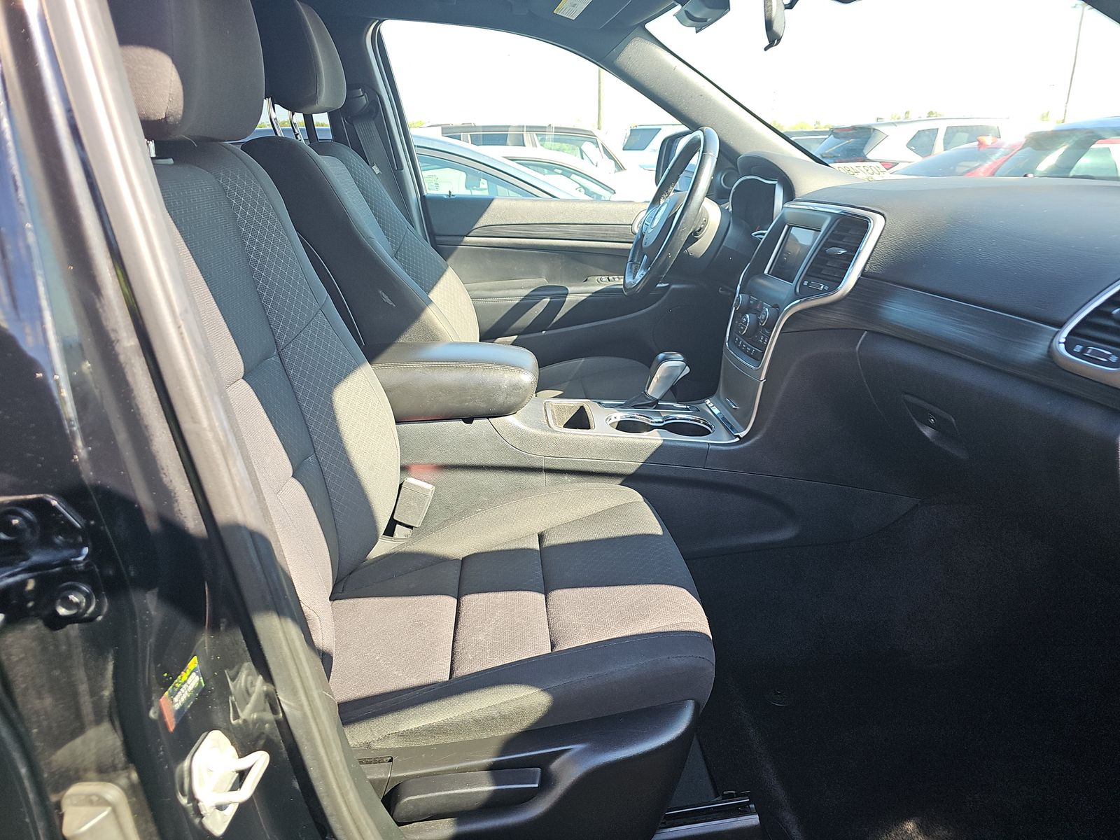 2019 Jeep Grand Cherokee Laredo E Edition AWD
