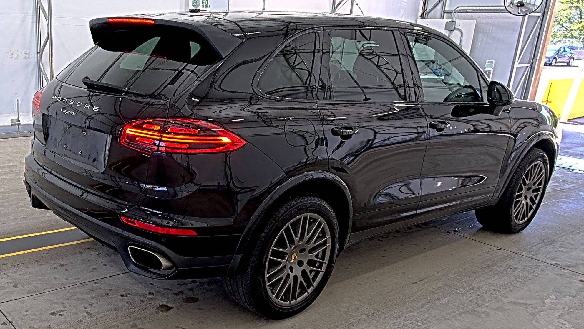 2017 Porsche Cayenne Platinum Edition AWD