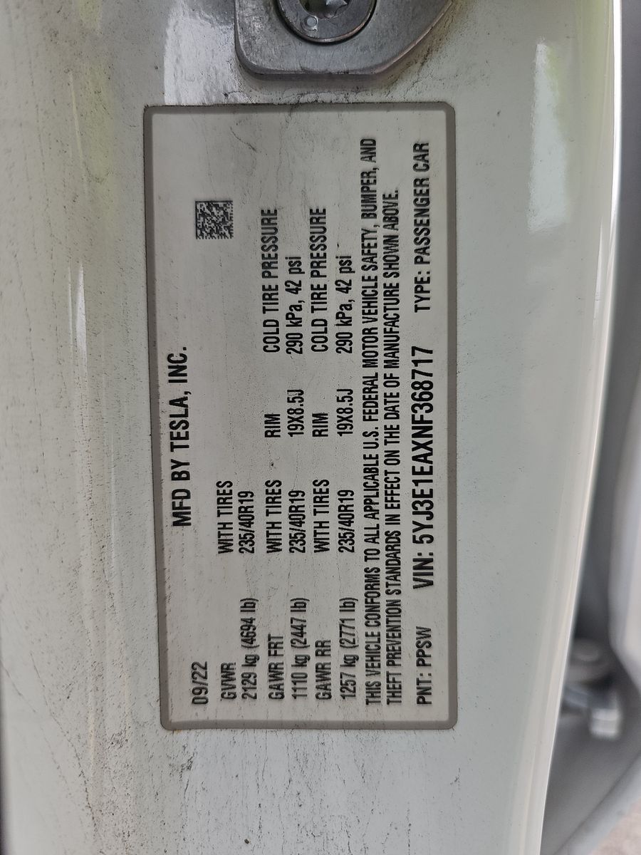 2022 Tesla Model 3 Standard Range FWD