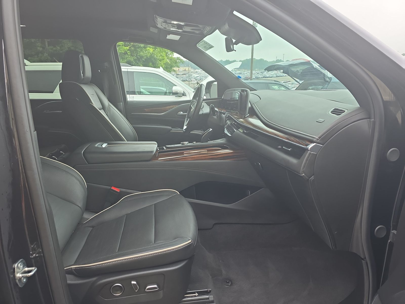 2024 Cadillac Escalade Premium Luxury RWD